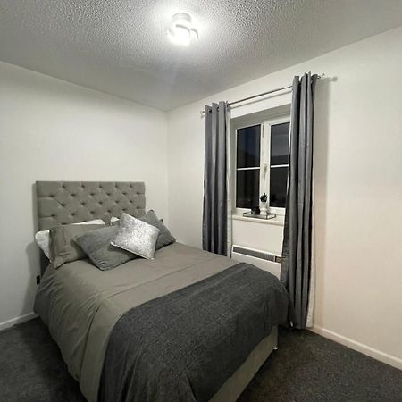 Cardiff Bay Apartment With Parking Esterno foto