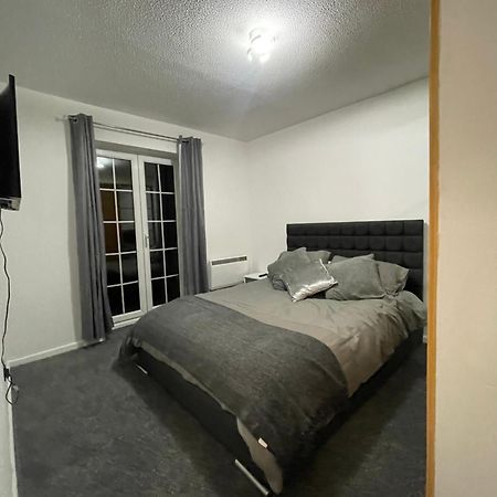 Cardiff Bay Apartment With Parking Esterno foto