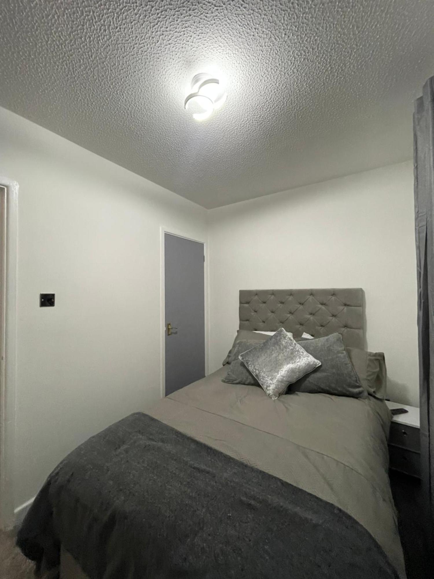 Cardiff Bay Apartment With Parking Esterno foto