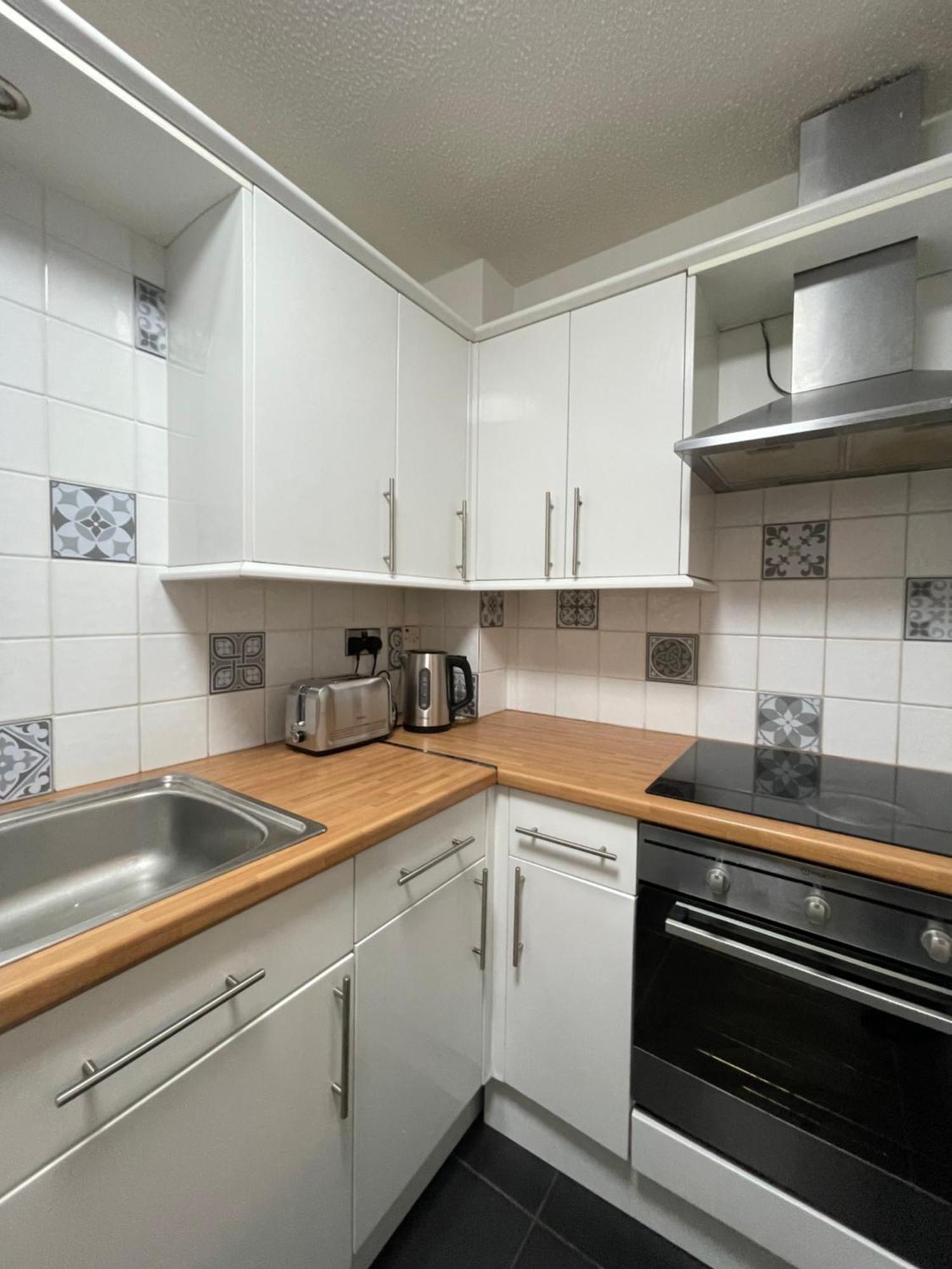 Cardiff Bay Apartment With Parking Esterno foto