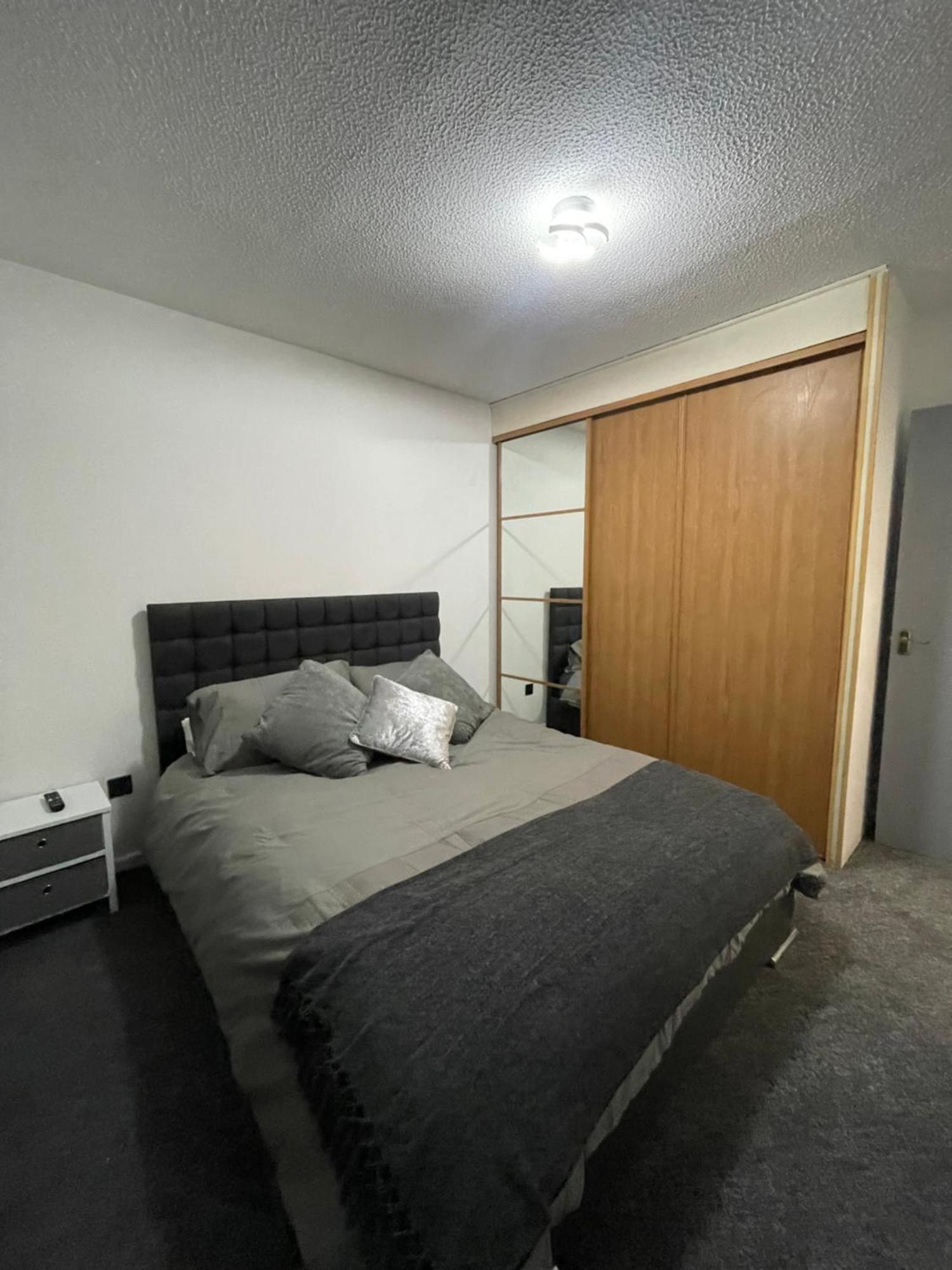 Cardiff Bay Apartment With Parking Esterno foto